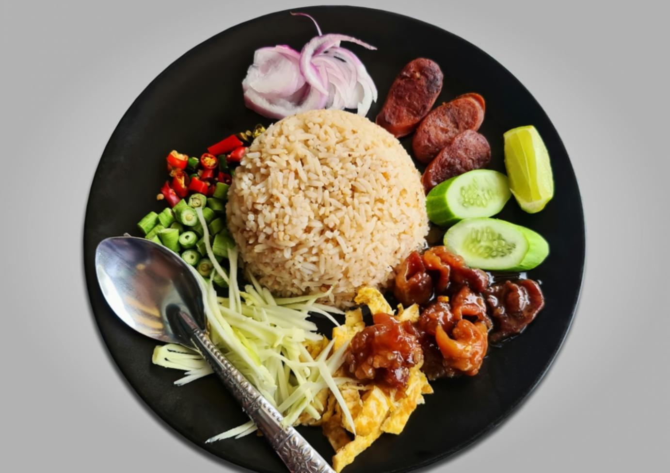 Préparation minutieuse d'ingrédients pour techniques gastronomiques